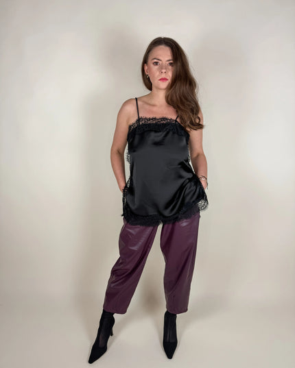 SATYNOWY TOP LAURA CZARNY - BLUMANIA