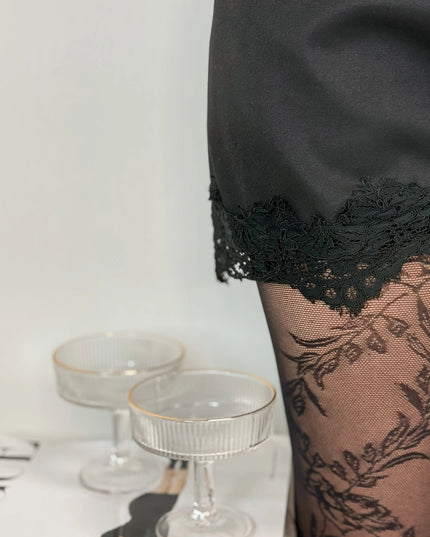 SPÓDNICZKA GWEN CZARNA - BLUMANIA