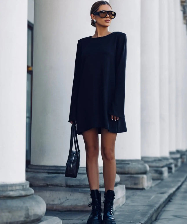 SUKIENKA BIZU CZARNA - BLUMANIA