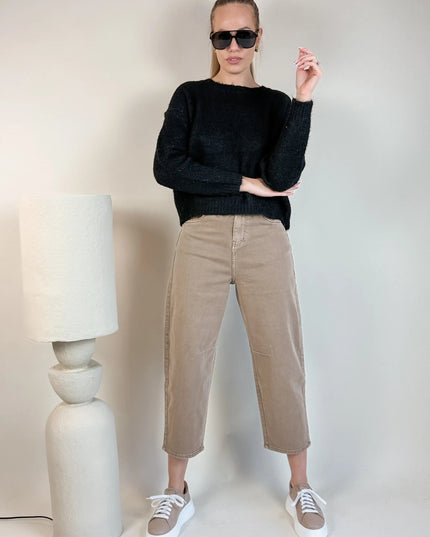 SWETER MUSSY CZARNY - BLUMANIA