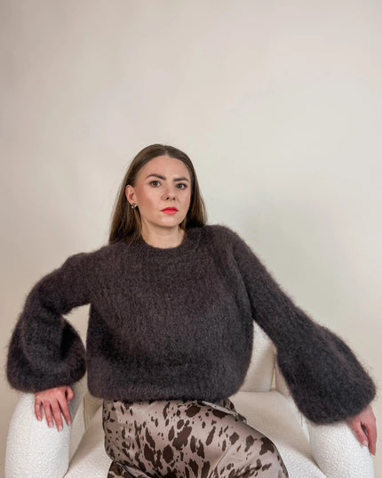 SWETER STELLA Z MOHEREM CZEKOLADOWY - BLUMANIA