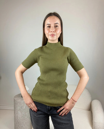 SWETER Z PÓŁGOLFEM AMBER LEMONADA ZIELONY - BLUMANIA